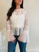Load image into Gallery viewer, Lace Bell Sleeve Top
