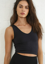 Load image into Gallery viewer, Seamless Ribbed UV Neck Crop Top
